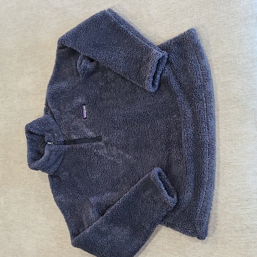 Patagonia Dark Gray Fleece Quarter-Zip Pullover